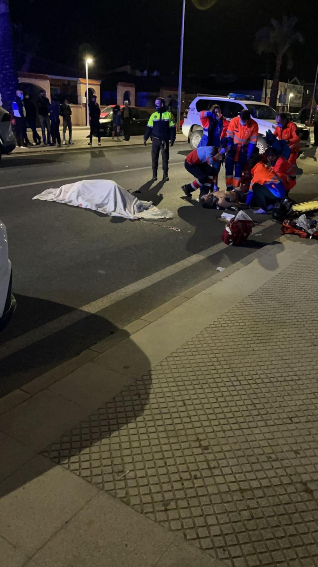 Fallece una mujer de 30 años atropellada en la entrada de la rotonda de Mazagón 1617865639_715436_1617865873_noticia_normal