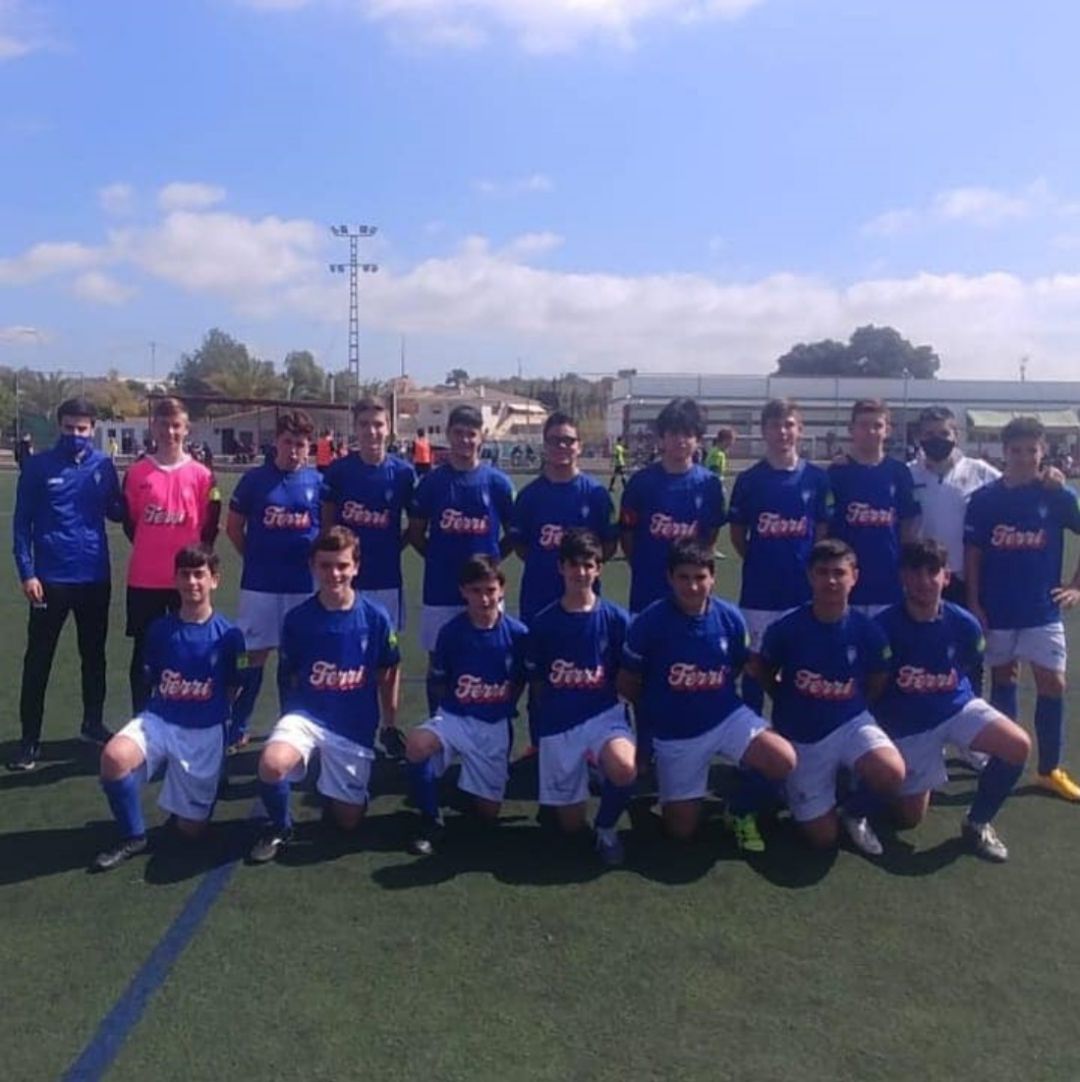 Primera victoria para el Villena cadete B | Radio Villena ...