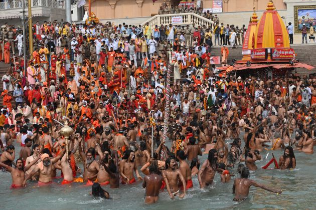 India marca nuevo récord de COVID-19 en medio de un masivo festival  religioso | Internacional | Cadena SER