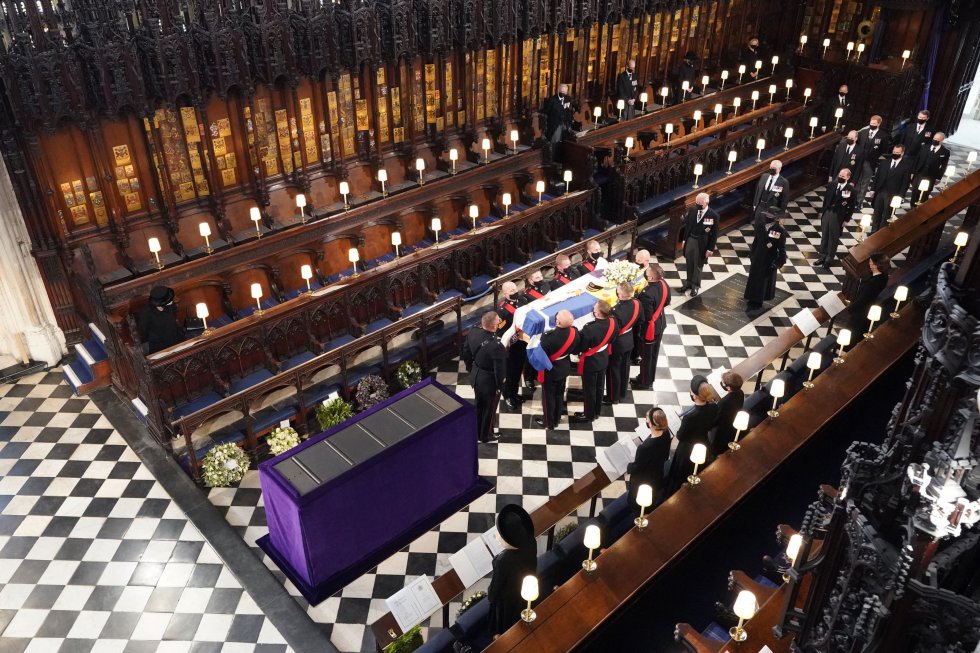 El féretro de Felipe de Edimburgo, en Saint George's Chapel. El féretro de Felipe de Edimburgo, en Saint George's Chapel.