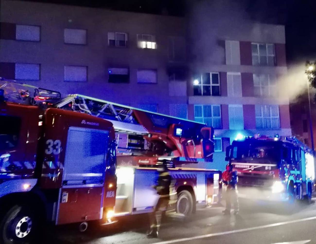 Un fallecido y dos heridos por un incendio en Los Majuelos ...