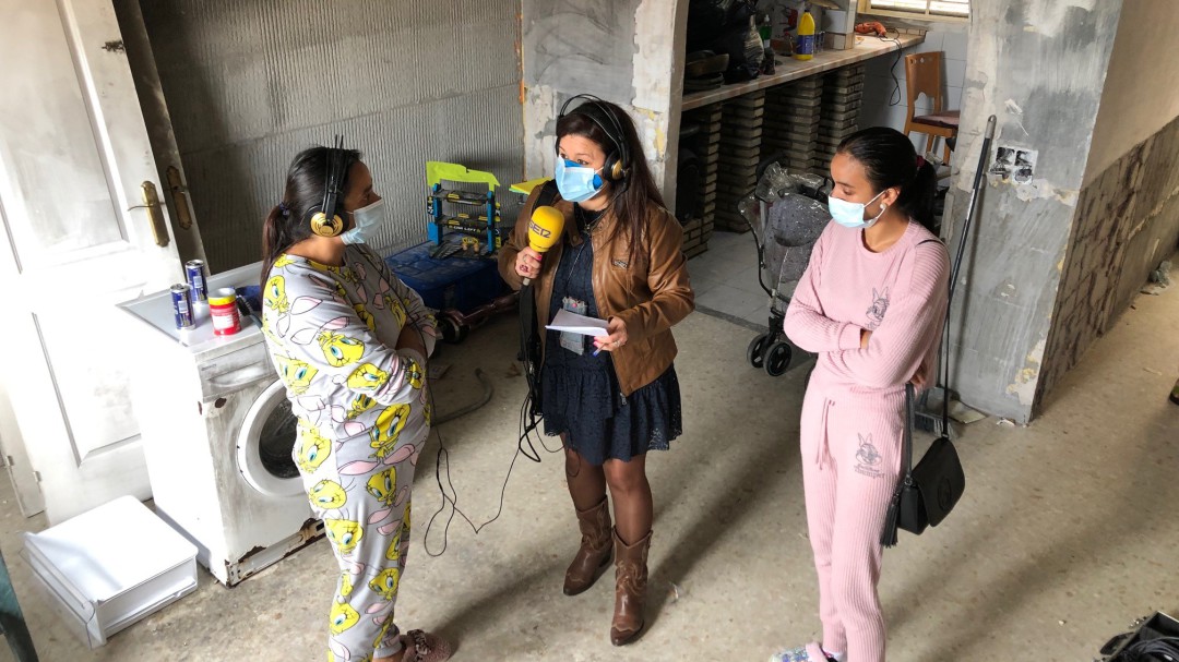 Un incendio en una vivienda de La Piñera deja a la familia en la calle