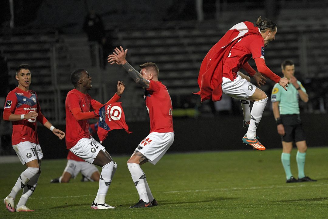 Los jugadores del Lille celebran el título de Liga