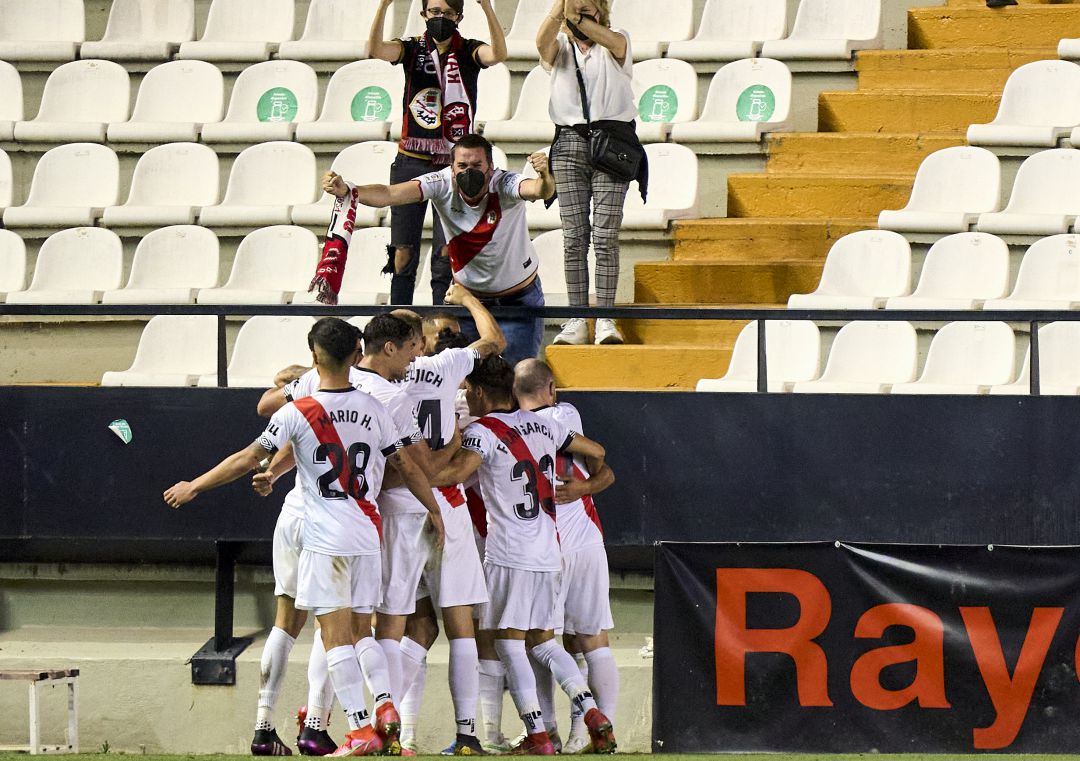 El Rayo Vallecano Pone Pie Y Medio En La Final Tras Vencer Por Tres A Cero Al Leganes Deportes Futbol Cadena Ser