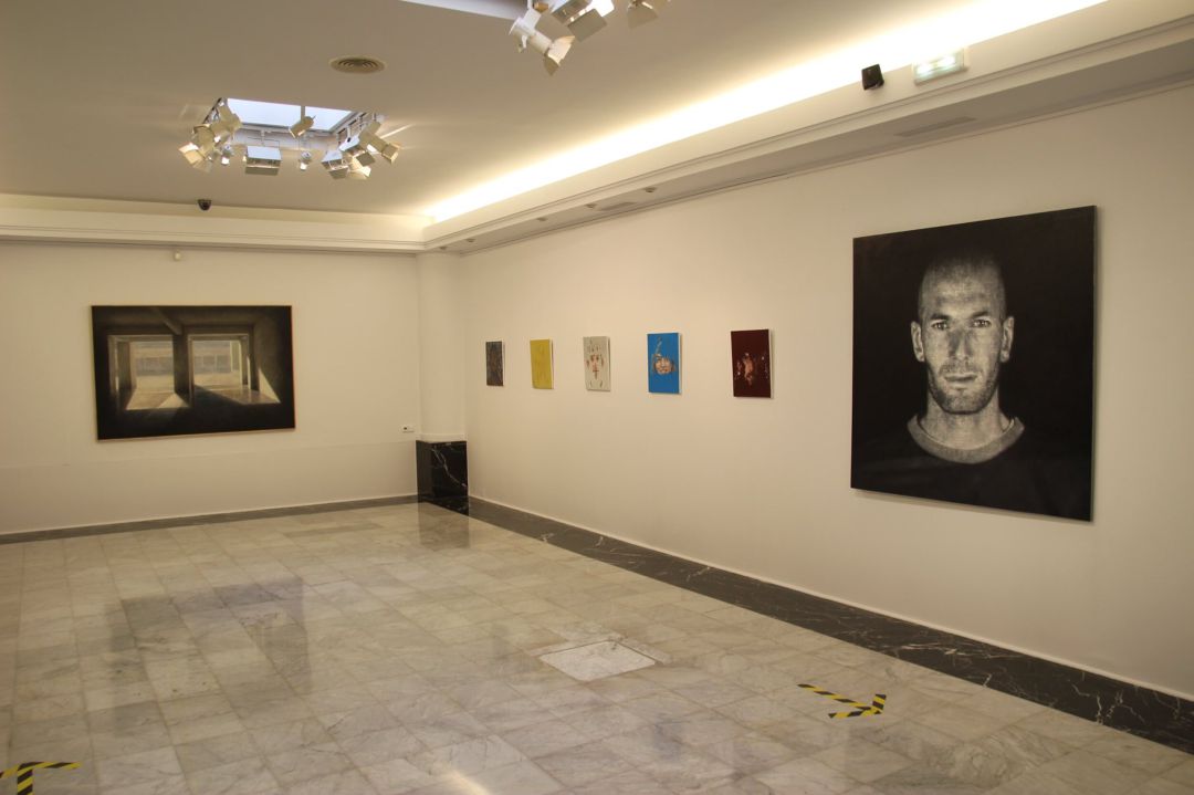 Una parte de la exposición de Susana Ferreira, Eduardo Larrasa y Aiert Alonso que se encuentra en el Amaia KZ