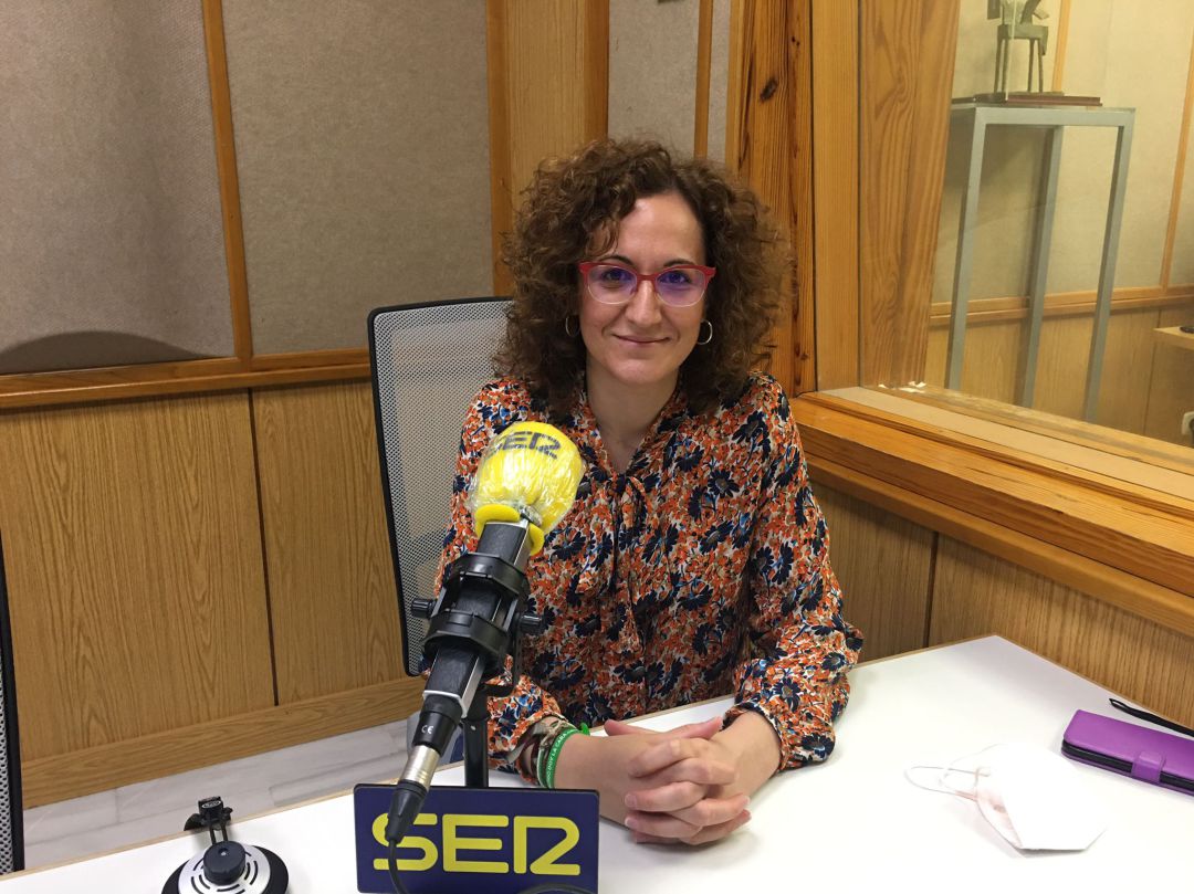 Nuria López "La Junta tiene que reforzar la atención primaria y los