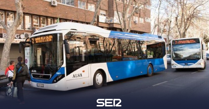 Confined 60 passengers on a bus in which a minor who had escaped from home with Covid was traveling |  Radio Murcia