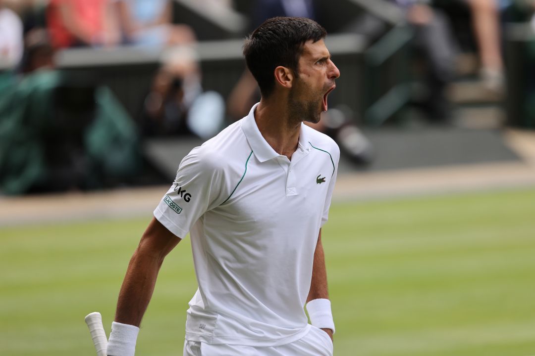 Novak Djokovic en la final de Wimbledon contra Berrettini