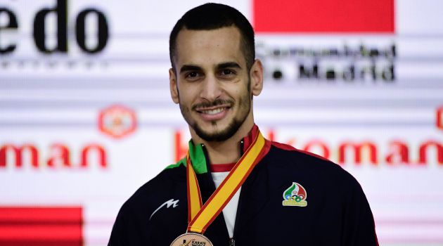 Hamoon Derafshipour, karateka iraní que participará en los Juegos Olímpicos como atleta refugiado