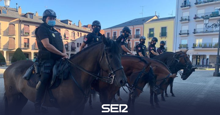 An equestrian unit will reinforce the surveillance of the Camino de Santiago as it passes through Ponferrada |  Radio Bierzo