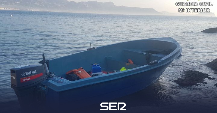 Two new boats are intercepted in Benidorm and Pilar de la Horadada with 13 immigrants on board |  Radio Alicante |  Present