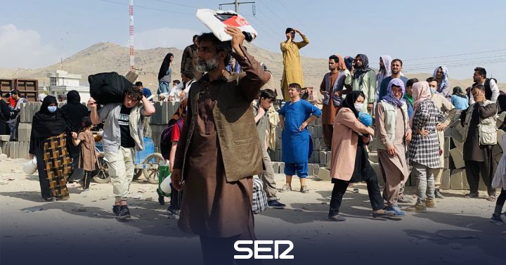Borrell cifra en 300 los afganos que trabajaron para la UE y aún intentan salir de Kabul - Vimarsana News