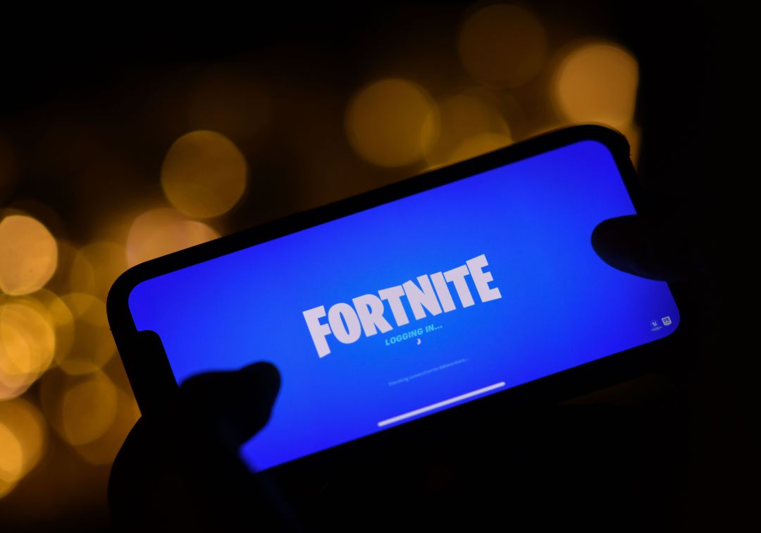 Revés judicial a Apple: la Justicia da la razón a Fortnite y prohíbe la exclusividad de pagos en la App Store