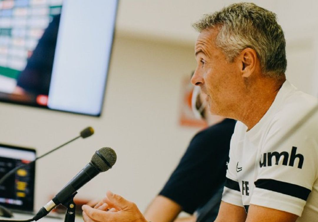 Escribá: "Esta es la plantilla con más calidad de las que he tenido en el Elche"