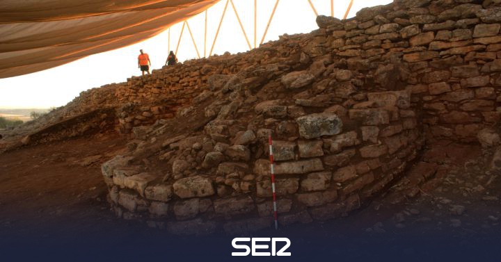 This is Villavieja, the town of the Copper Age well preserved in Algarinejo after 5,000 years hidden |  Radio Granada