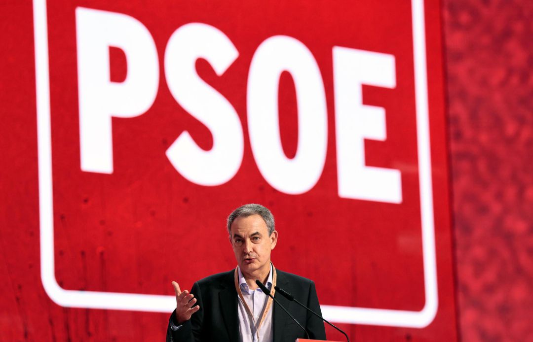 El ex presidente del Gobierno, José Luis Rodriguez Zapatero, durante su intervención en la segunda jornada del Congreso Federal del PSOE que se celebra en las instalaciones de Feria Valencia.