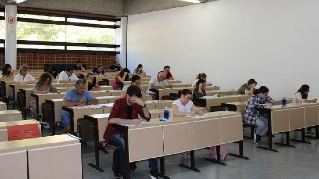 Los sindicatos exigen saber a cuántos interinos afecta en Cantabria el nuevo acuerdo