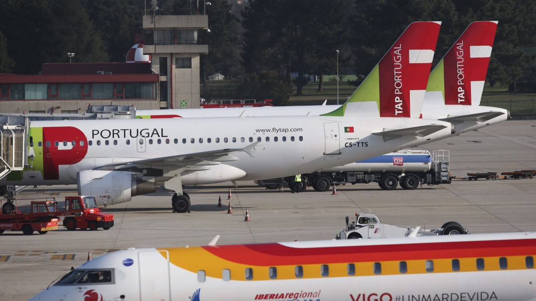 Desviado a Santiago el vuelo en el que viajaba el rey Felipe VI a Vigo por un problema operativo