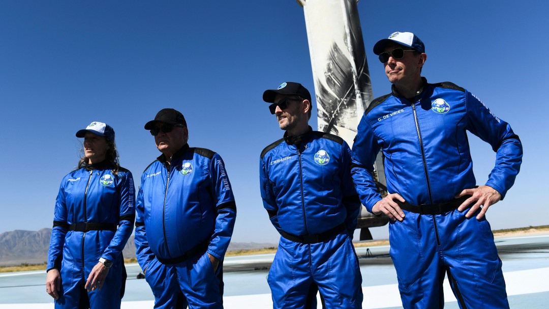 Muere en un accidente aéreo uno de los pasajeros del viaje al espacio organizado por Jeff Bezos