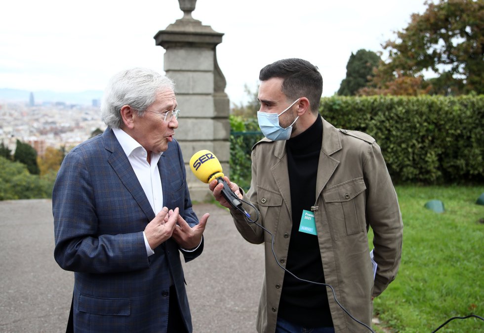 Fernando Ónega, Premio Ondas 2020 a la trayectoria o mejor labor profesional en radio. Fernando Ónega, Premio Ondas 2020 a la trayectoria o mejor labor profesional en radio.