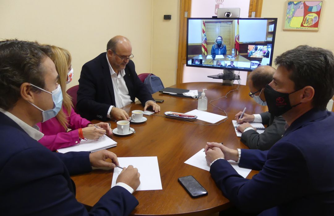 Los representantes de la Junta y de CEOE CEPYME Cuenca han mantenido una reunión telemática con el resto de gobiernos autonómicos y patronales
