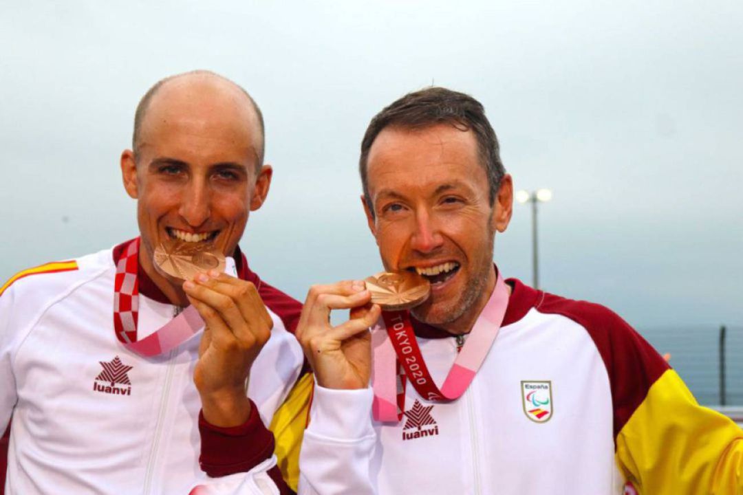 Noel Martín (d) y Christian Vengé, medallistas en Tokio