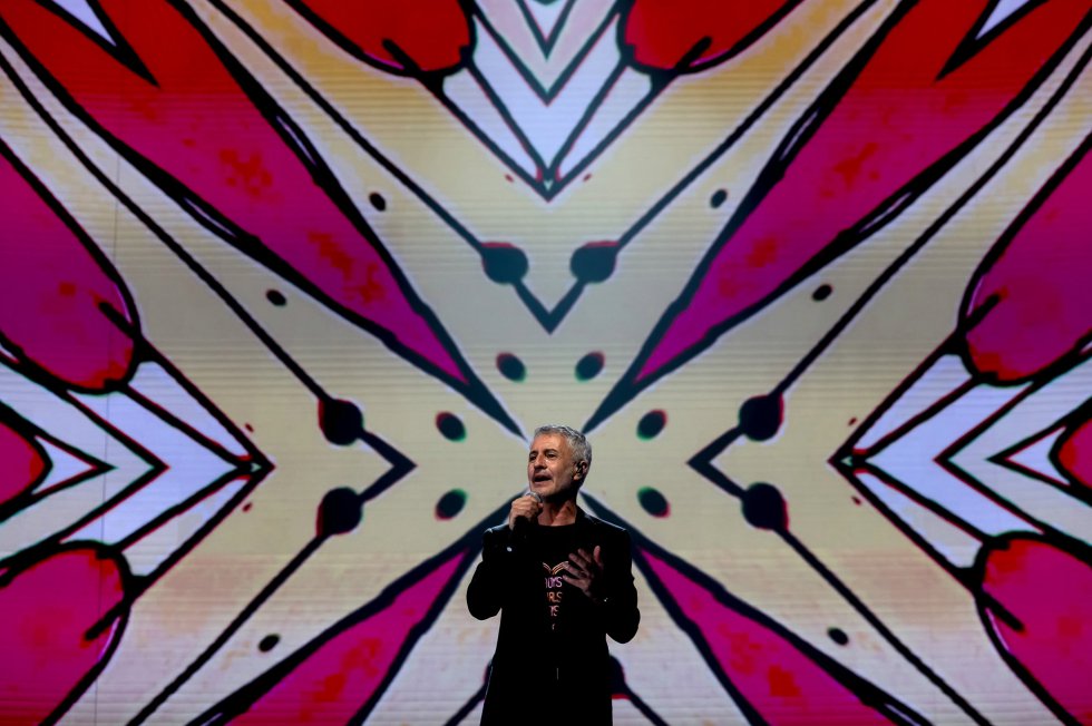 Sergio Dalma actúa durante la gala de los Premios Dial en Tenerife. Sergio Dalma actúa durante la gala de los Premios Dial en Tenerife.