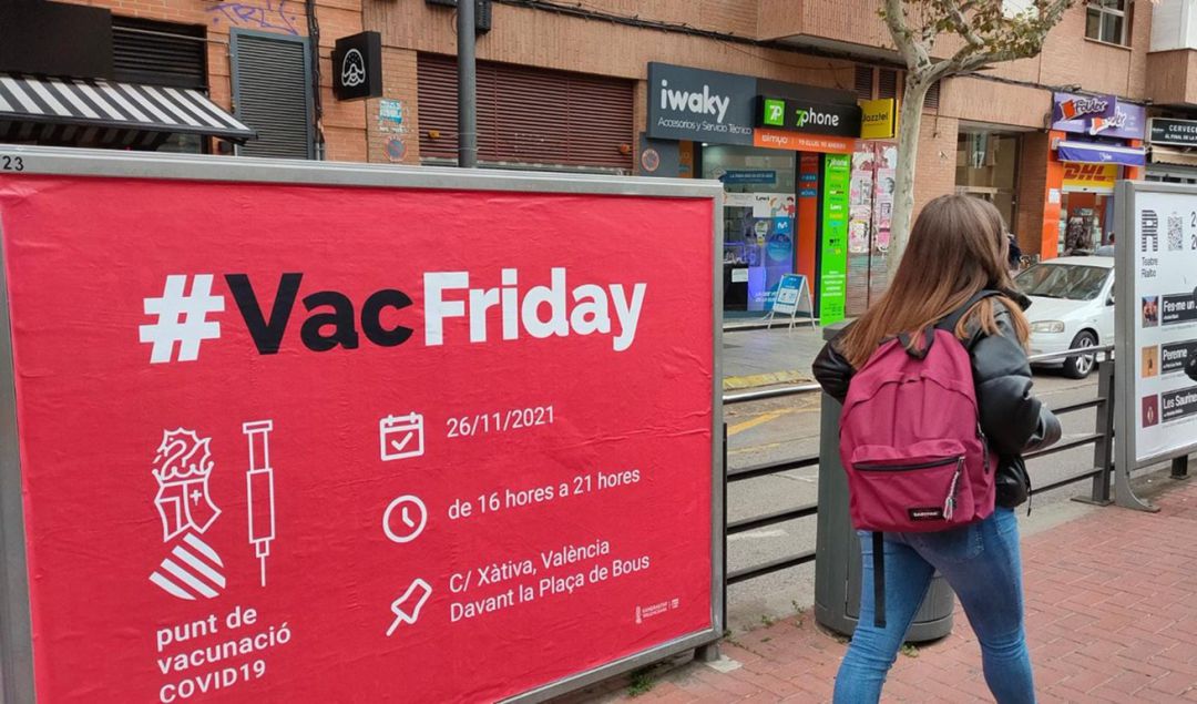 Varios centros comerciales en la Comunitat Valenciana instalarán puntos de vacunación contra la COVID-19 este fin de semana.