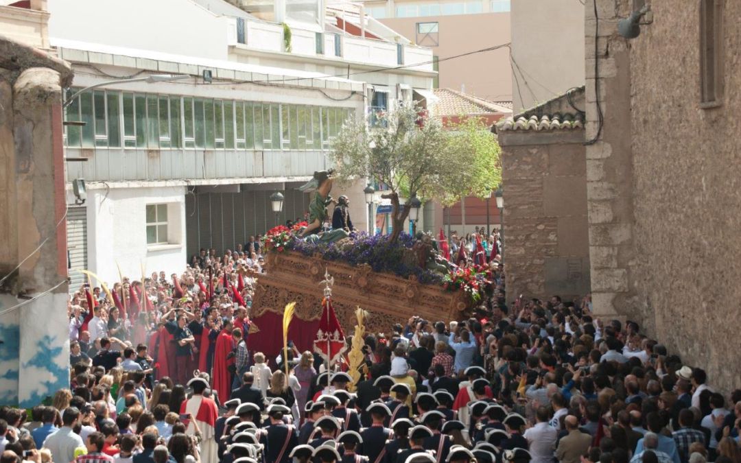 Imagen de archivo de del saludo del Paso del Huerto de los Olivos a la patrona de Ciudad Real, frente al camarín en los jardines del Prado