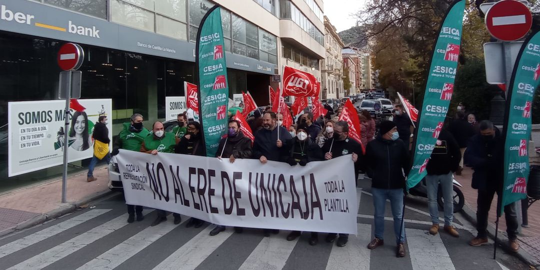 Manifestación en Cuenca contra el ERE de Unicaja 
