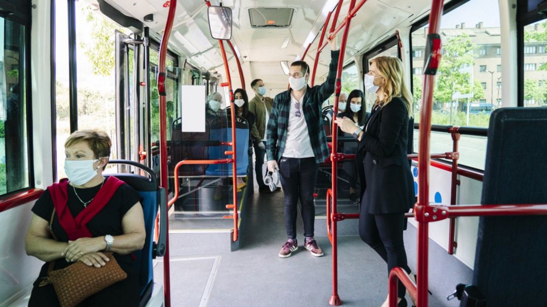 La Plataforma del transporte público critica las propuestas de movilidad de Comunidad y Ayuntamiento