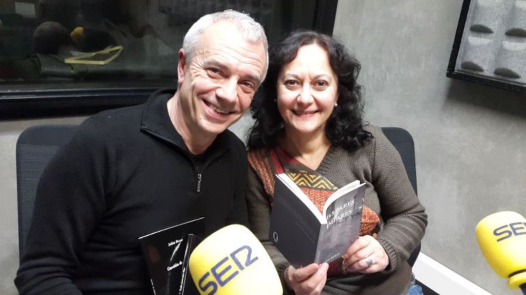 Maite Lorenzo y Julián Borao en una visita anterior a Radio Eibar