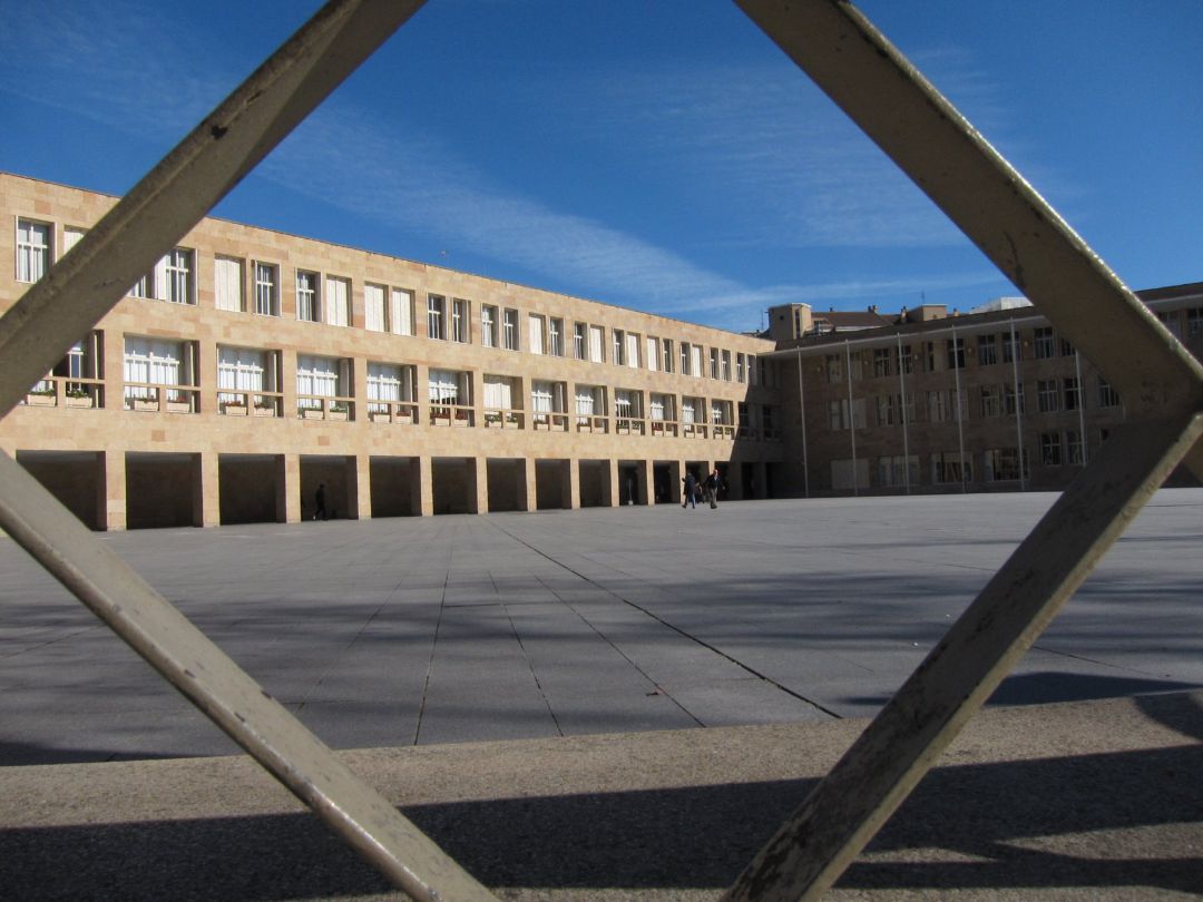 Archivo - Plaza del Ayuntamiento de Logroño