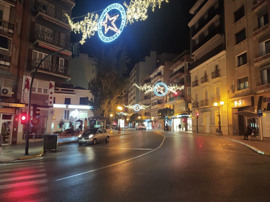 Vista de Villena nocturna, en Navidad