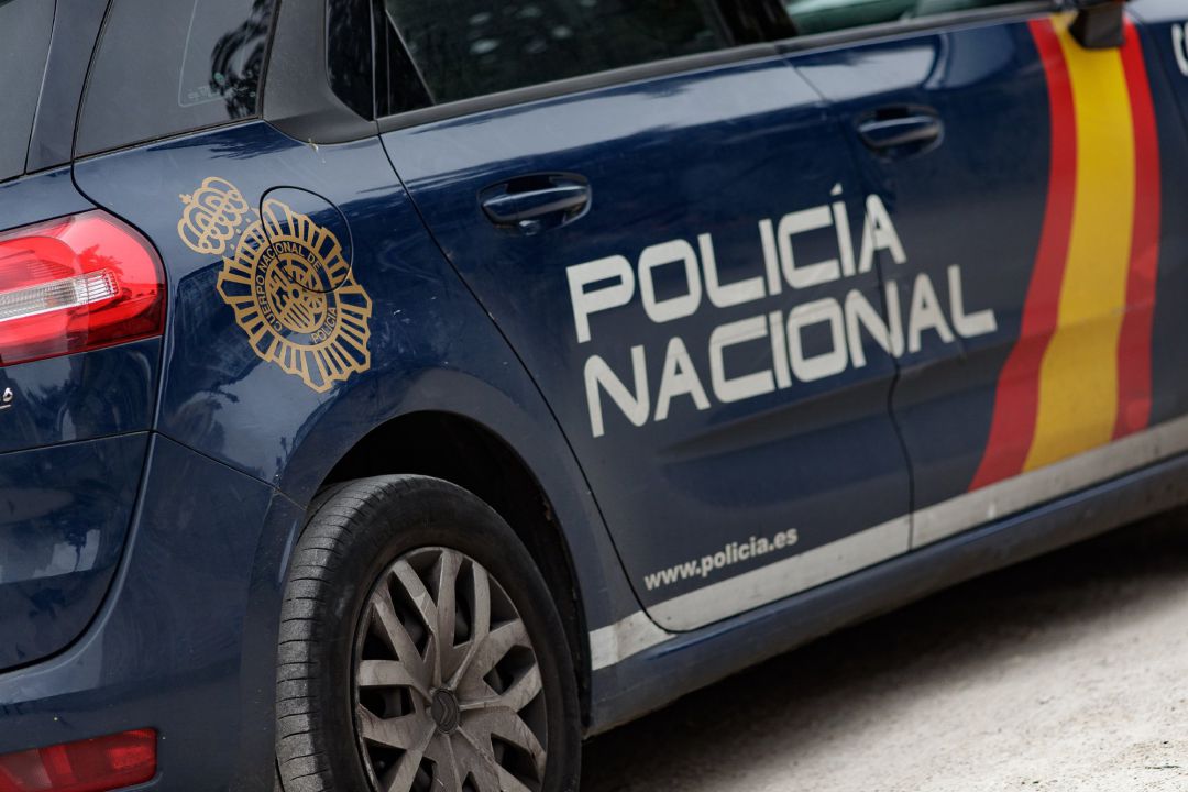 La Policía Nacional detiene a un vecino de Pontevedra vinculado al ocio nocturno por tráfico de drogas