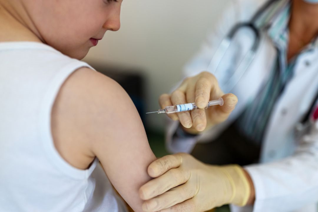 Cantabria prevé iniciar la vacunación de los menores de 12 años el 15 de diciembre