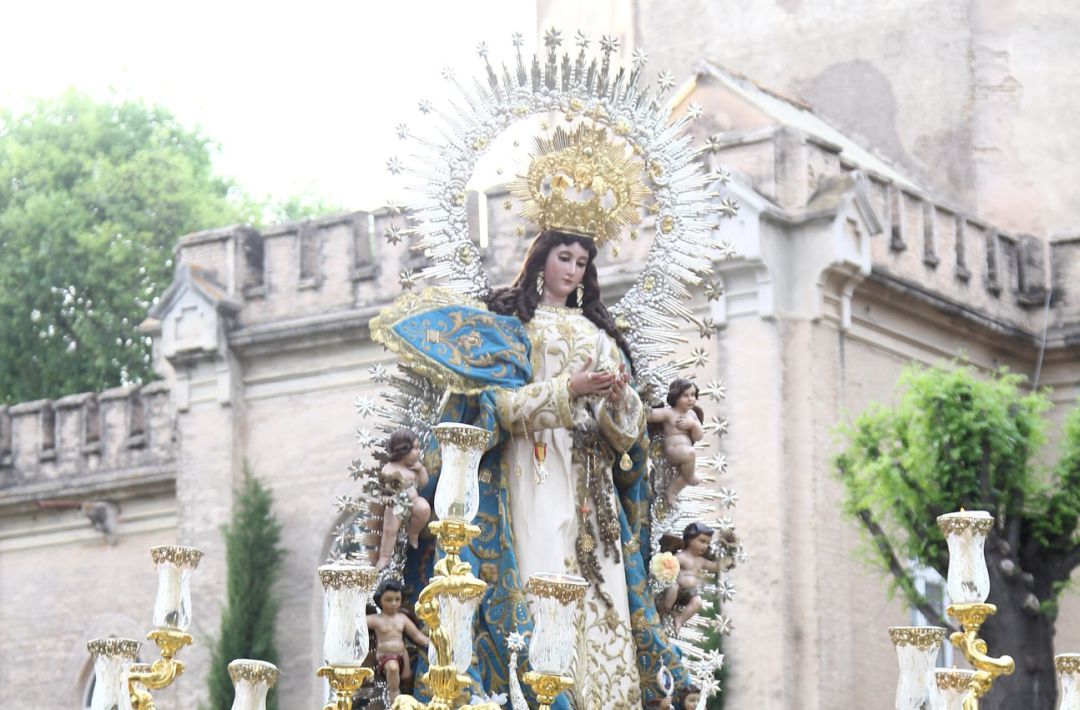 Imagen de archivo de la Inmaculada de Castilleja en una de sus salidas procesionales