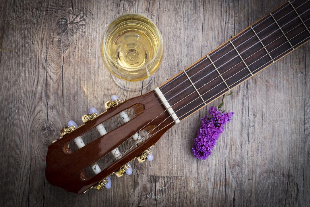 El vino siempre ha estado presente en la historia de la música