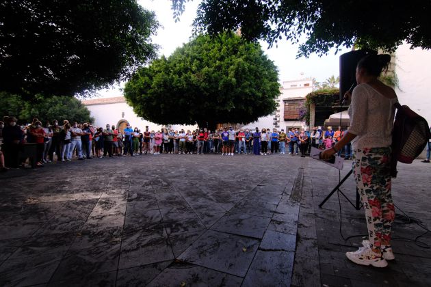 Meeting in the Plaza de España of La Palma of those affected by the volcanic eruption.