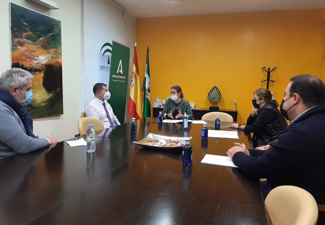 Se ha producido una reunión entre la delegación de salud y familias de Jaén y una Asociación de Padres y Madres de la capital