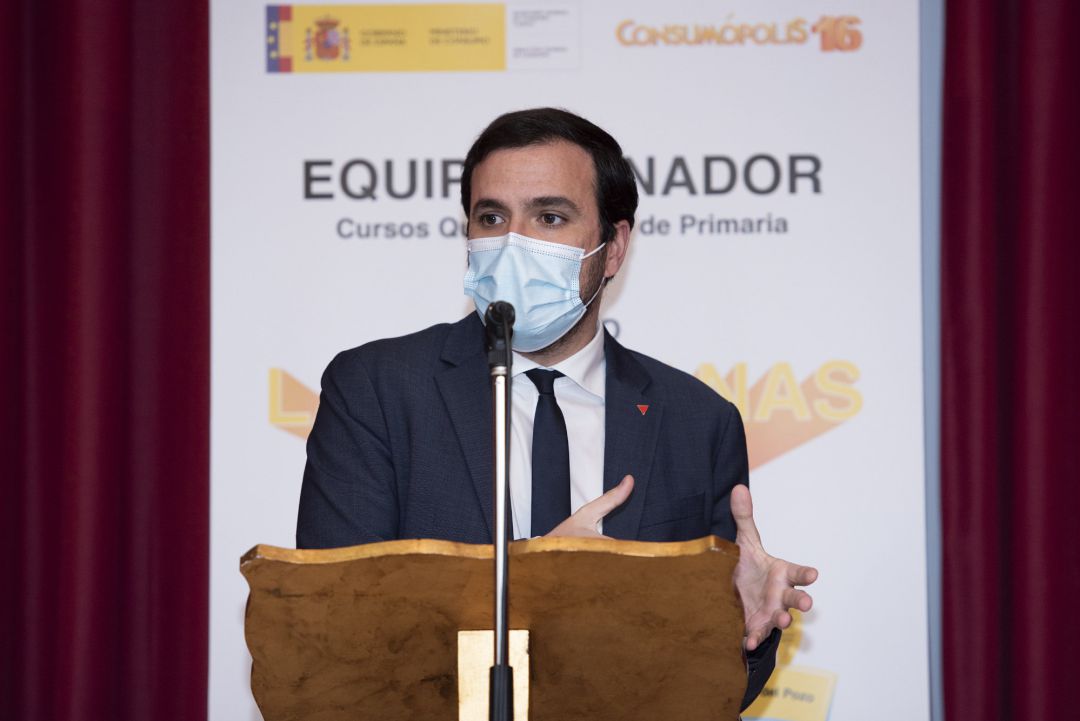 El ministro de Consumo, Alberto Garzón, interviene en la entrega de los Premios Consumópolis 2020-2021.