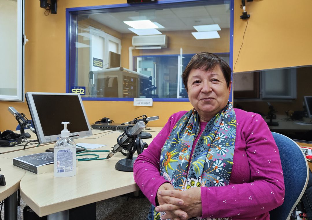 Enriqueta Barranco, en los estudios de Radio Granada