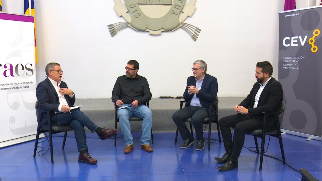 Salvador Gregori, Josep Alandete y Vicent Gregori en El Análisis de Enrique  Bodí