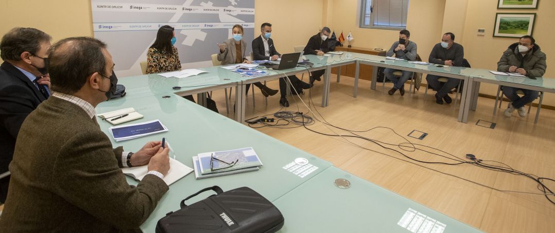 Reunión de la Xunta de Galicia con trabajadores de Alu Ibérica