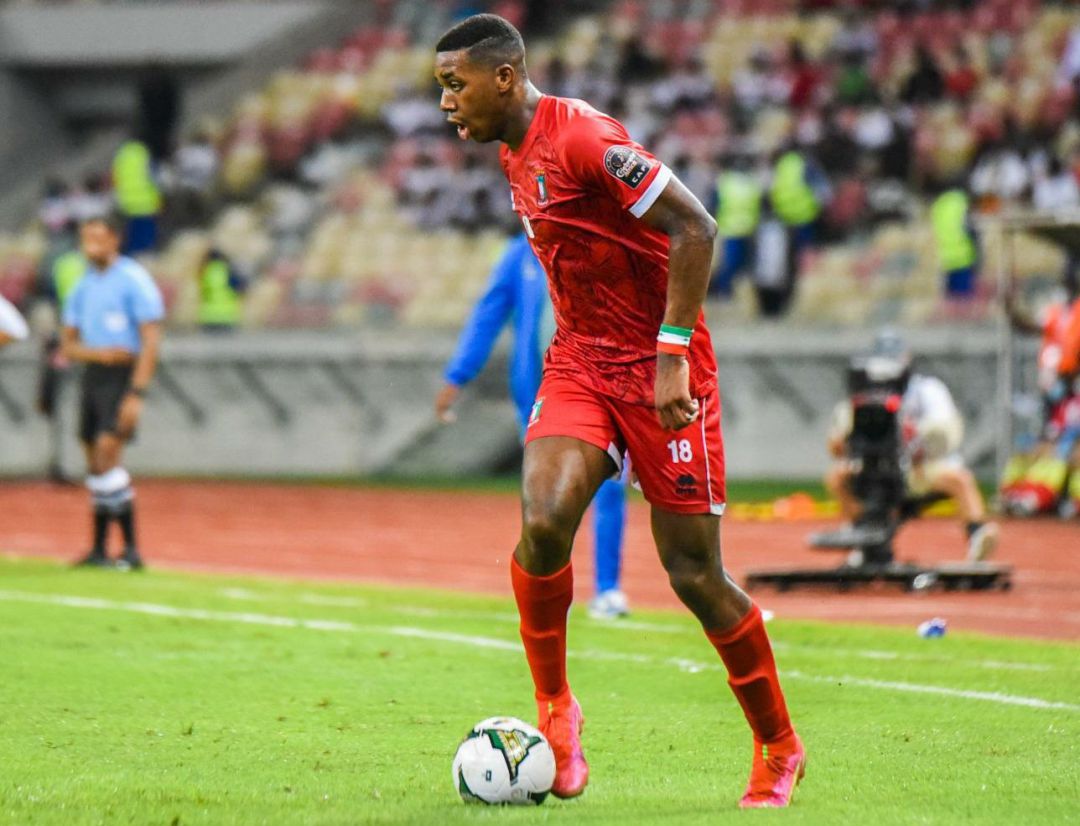 Dorian debutó en la Copa África ante Costa de Msrfil