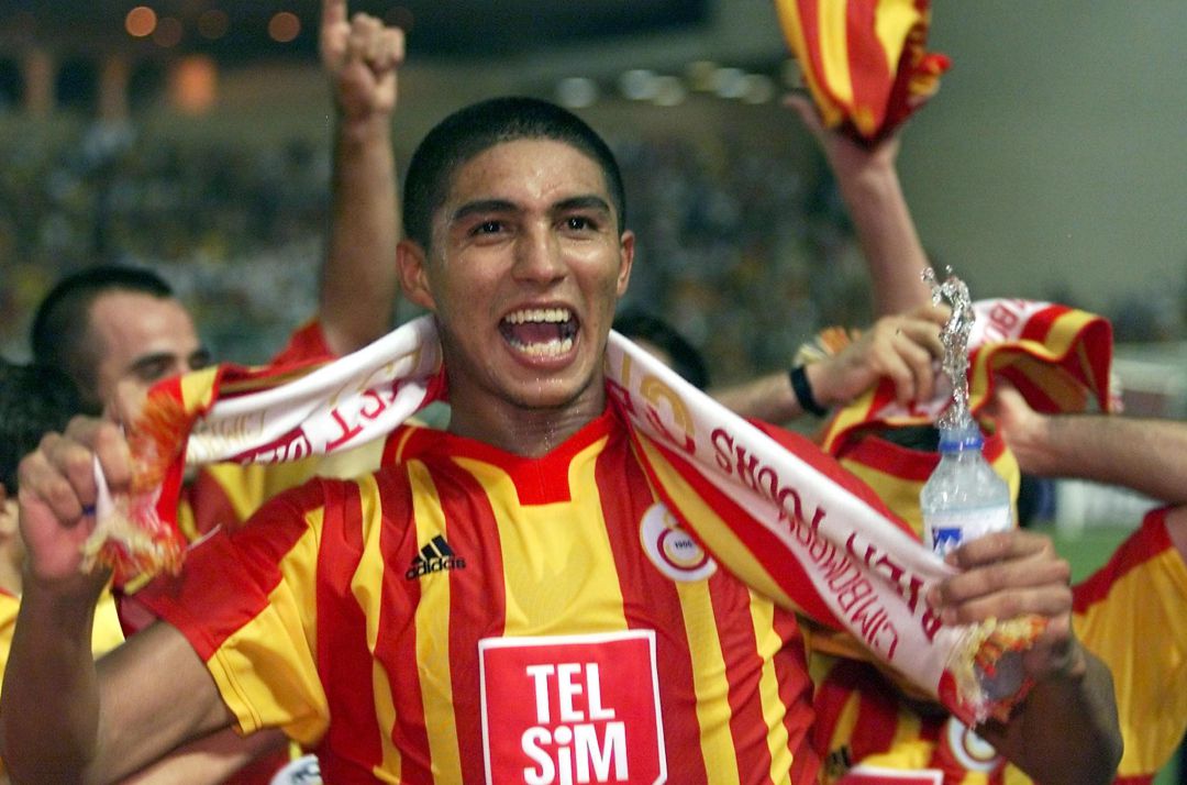 Mario Jardel celebrando con el Galatasaray