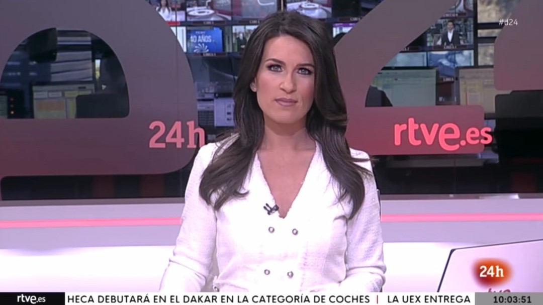 La periodista de TVE que emociona al compartir lo que ocurre en su casa mientras presenta los informativos